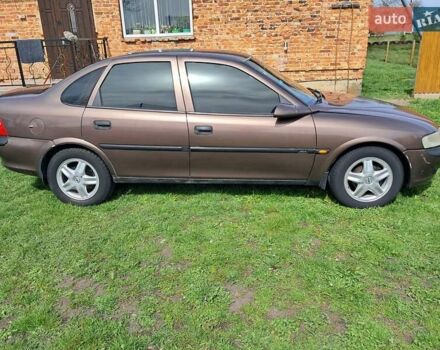 Коричневый Опель Вектра, объемом двигателя 1.8 л и пробегом 456 тыс. км за 2550 $, фото 10 на Automoto.ua
