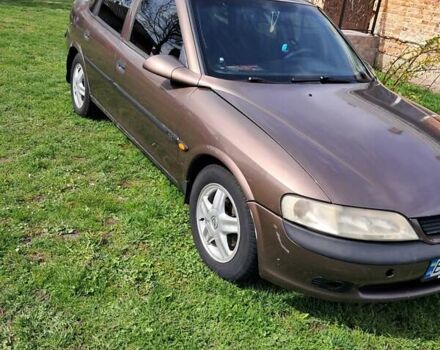 Коричневый Опель Вектра, объемом двигателя 1.8 л и пробегом 456 тыс. км за 2550 $, фото 14 на Automoto.ua