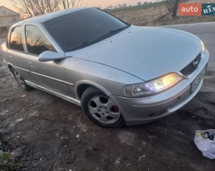 Коричневый Опель Вектра, объемом двигателя 1.6 л и пробегом 379 тыс. км за 2000 $, фото 1 на Automoto.ua