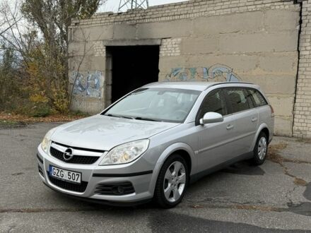 Опель Вектра 2006 в Славянске на Automoto.ua Коричневый Опель Вектра, объемом двигателя 1.9 л и пробегом 300 тыс. км за 2650 $, фото 1 на Automoto.ua