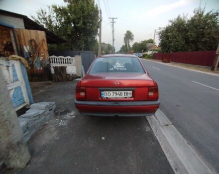 Червоний Опель Вектра, об'ємом двигуна 1.7 л та пробігом 250 тис. км за 1600 $, фото 2 на Automoto.ua