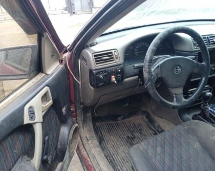 Красный Опель Вектра, объемом двигателя 2 л и пробегом 215 тыс. км за 380 $, фото 3 на Automoto.ua