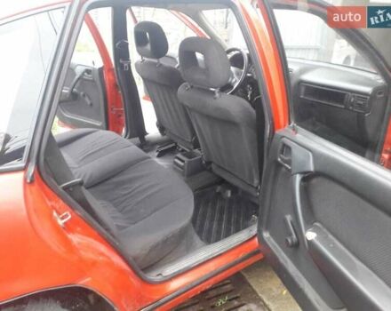 Опель Вектра 1991 в Черновцах на Automoto.ua Красный Опель Вектра, объемом двигателя 1.8 л и пробегом 427 тыс. км за 1500 $, фото 6 на Automoto.ua