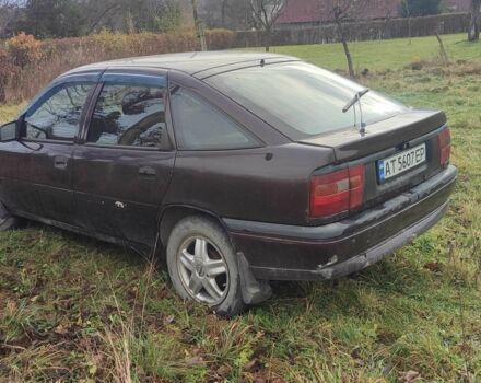 Красный Опель Вектра, объемом двигателя 1.6 л и пробегом 322 тыс. км за 650 $, фото 3 на Automoto.ua