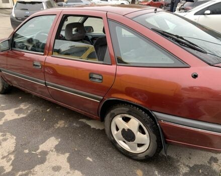 Красный Опель Вектра, объемом двигателя 1.8 л и пробегом 300 тыс. км за 1500 $, фото 5 на Automoto.ua