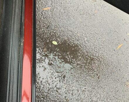 Красный Опель Вектра, объемом двигателя 1.8 л и пробегом 300 тыс. км за 1500 $, фото 1 на Automoto.ua