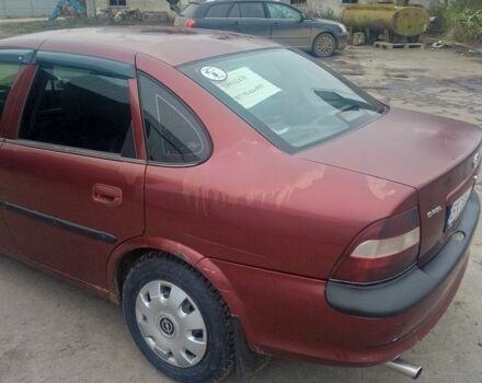 Червоний Опель Вектра, об'ємом двигуна 1.6 л та пробігом 230 тис. км за 2300 $, фото 3 на Automoto.ua