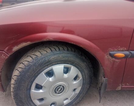 Червоний Опель Вектра, об'ємом двигуна 1.6 л та пробігом 230 тис. км за 2300 $, фото 2 на Automoto.ua