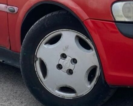 Червоний Опель Вектра, об'ємом двигуна 1.8 л та пробігом 300 тис. км за 24 $, фото 2 на Automoto.ua