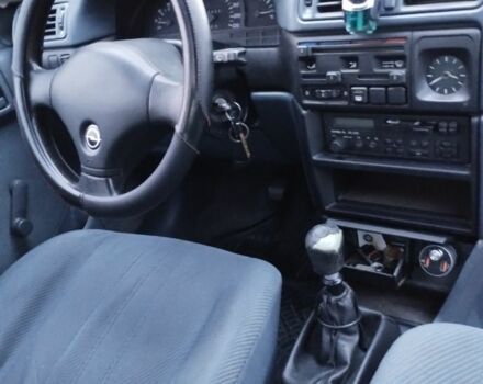 Червоний Опель Вектра, об'ємом двигуна 1.6 л та пробігом 130 тис. км за 1350 $, фото 5 на Automoto.ua