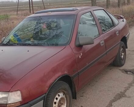 Красный Опель Вектра, объемом двигателя 1.6 л и пробегом 313 тыс. км за 1299 $, фото 1 на Automoto.ua