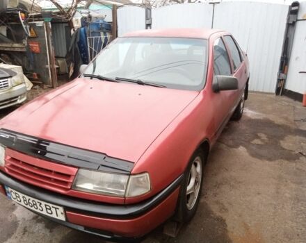 Красный Опель Вектра, объемом двигателя 1.6 л и пробегом 400 тыс. км за 600 $, фото 1 на Automoto.ua