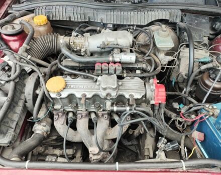 Красный Опель Вектра, объемом двигателя 2 л и пробегом 230 тыс. км за 1400 $, фото 8 на Automoto.ua