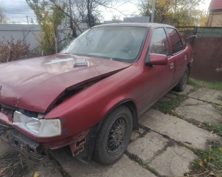 Красный Опель Вектра, объемом двигателя 1.6 л и пробегом 400 тыс. км за 700 $, фото 1 на Automoto.ua