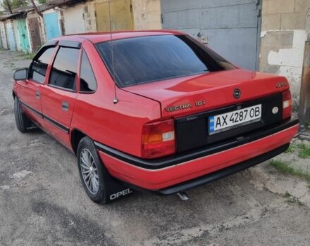 Червоний Опель Вектра, об'ємом двигуна 1.6 л та пробігом 241 тис. км за 2800 $, фото 2 на Automoto.ua