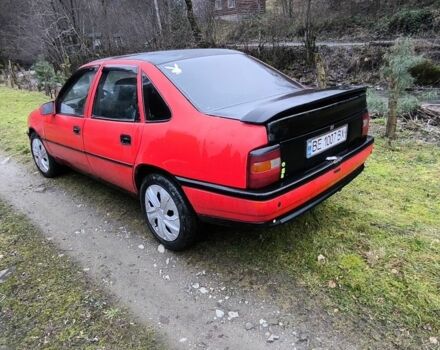 Красный Опель Вектра, объемом двигателя 0 л и пробегом 300 тыс. км за 600 $, фото 3 на Automoto.ua