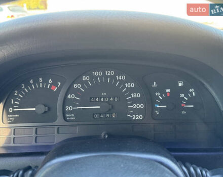 Красный Опель Вектра, объемом двигателя 2 л и пробегом 444 тыс. км за 2000 $, фото 18 на Automoto.ua