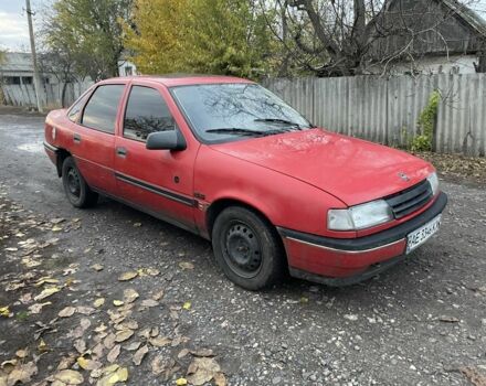Красный Опель Вектра, объемом двигателя 1.8 л и пробегом 380 тыс. км за 900 $, фото 2 на Automoto.ua