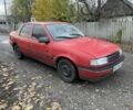 Красный Опель Вектра, объемом двигателя 1.8 л и пробегом 380 тыс. км за 900 $, фото 2 на Automoto.ua