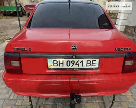 Красный Опель Вектра, объемом двигателя 1.6 л и пробегом 270 тыс. км за 2200 $, фото 2 на Automoto.ua