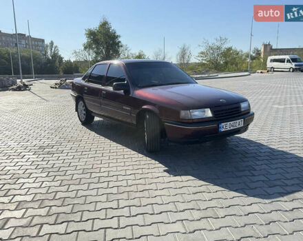 Красный Опель Вектра, объемом двигателя 2 л и пробегом 444 тыс. км за 2000 $, фото 2 на Automoto.ua