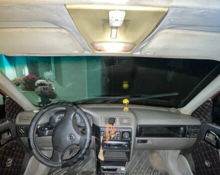 Червоний Опель Вектра, об'ємом двигуна 1.6 л та пробігом 100 тис. км за 1650 $, фото 4 на Automoto.ua