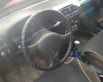 Червоний Опель Вектра, об'ємом двигуна 2 л та пробігом 271 тис. км за 1200 $, фото 5 на Automoto.ua