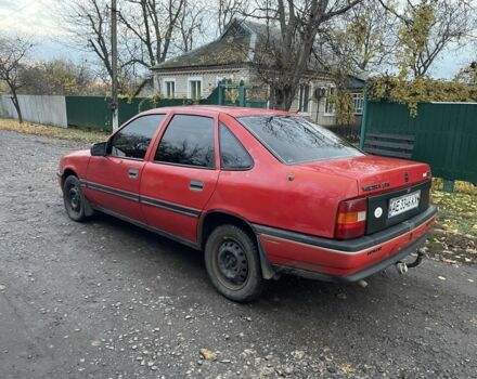 Красный Опель Вектра, объемом двигателя 1.8 л и пробегом 380 тыс. км за 900 $, фото 3 на Automoto.ua