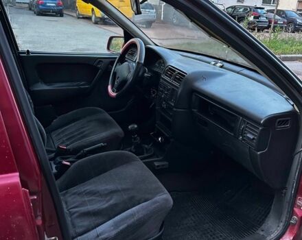 Красный Опель Вектра, объемом двигателя 2 л и пробегом 300 тыс. км за 1600 $, фото 9 на Automoto.ua
