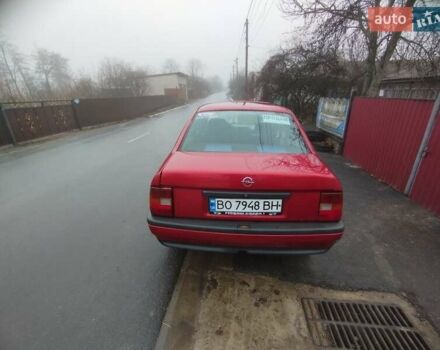 Червоний Опель Вектра, об'ємом двигуна 1.7 л та пробігом 242 тис. км за 1300 $, фото 3 на Automoto.ua