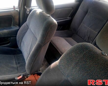 Опель Вектра 1990 в Братском на Automoto.ua Красный Опель Вектра, объемом двигателя 2 л и пробегом 555 тыс. км за 1000 $, фото 6 на Automoto.ua