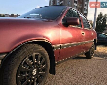 Червоний Опель Вектра, об'ємом двигуна 1.6 л та пробігом 300 тис. км за 1311 $, фото 4 на Automoto.ua