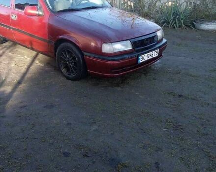 Красный Опель Вектра, объемом двигателя 2 л и пробегом 380 тыс. км за 950 $, фото 4 на Automoto.ua