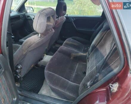 Опель Вектра 1990 в Львове на Automoto.ua Красный Опель Вектра, объемом двигателя 2 л и пробегом 304 тыс. км за 1500 $, фото 4 на Automoto.ua