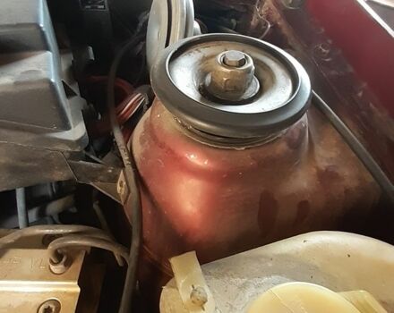 Червоний Опель Вектра, об'ємом двигуна 2 л та пробігом 300 тис. км за 1000 $, фото 7 на Automoto.ua