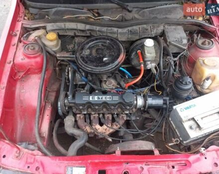 Червоний Опель Вектра, об'ємом двигуна 1.6 л та пробігом 330 тис. км за 651 $, фото 7 на Automoto.ua