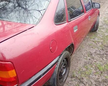 Червоний Опель Вектра, об'ємом двигуна 2 л та пробігом 350 тис. км за 700 $, фото 2 на Automoto.ua