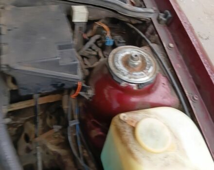 Красный Опель Вектра, объемом двигателя 1.6 л и пробегом 280 тыс. км за 1000 $, фото 6 на Automoto.ua