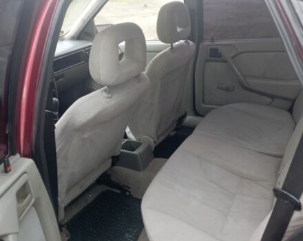 Червоний Опель Вектра, об'ємом двигуна 1.8 л та пробігом 300 тис. км за 1000 $, фото 11 на Automoto.ua