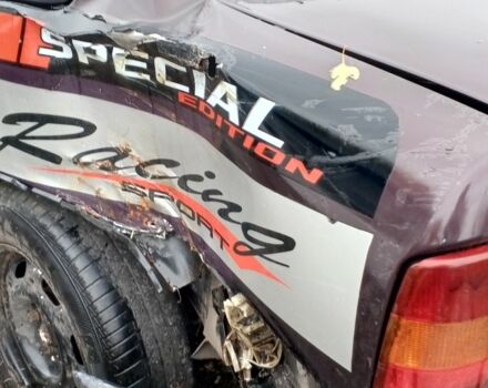 Червоний Опель Вектра, об'ємом двигуна 2 л та пробігом 300 тис. км за 836 $, фото 3 на Automoto.ua