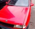 Красный Опель Вектра, объемом двигателя 1.6 л и пробегом 230 тыс. км за 1400 $, фото 1 на Automoto.ua