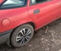 Красный Опель Вектра, объемом двигателя 1.6 л и пробегом 400 тыс. км за 1800 $, фото 4 на Automoto.ua