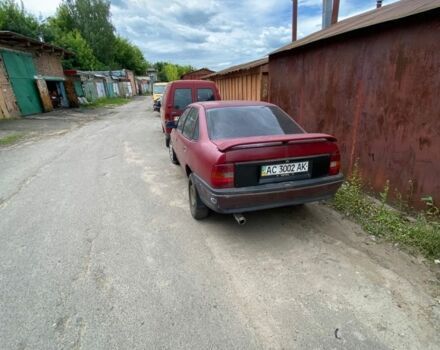 Красный Опель Вектра, объемом двигателя 2 л и пробегом 3 тыс. км за 600 $, фото 1 на Automoto.ua