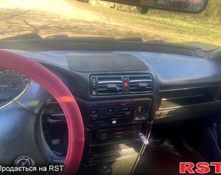 Красный Опель Вектра, объемом двигателя 2 л и пробегом 0 тыс. км за 1450 $, фото 1 на Automoto.ua