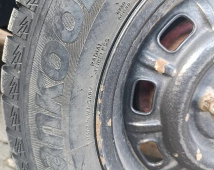 Красный Опель Вектра, объемом двигателя 1.6 л и пробегом 347 тыс. км за 1800 $, фото 4 на Automoto.ua