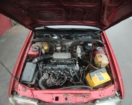 Червоний Опель Вектра, об'ємом двигуна 1.7 л та пробігом 242 тис. км за 1300 $, фото 5 на Automoto.ua