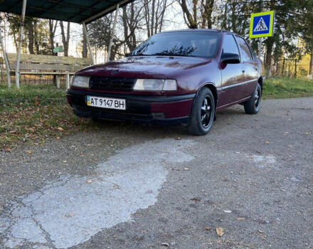 Опель Вектра 1990 у Самборе на Automoto.ua Червоний Опель Вектра, об'ємом двигуна 1.8 л та пробігом 280 тис. км за 1150 $, фото 2 на Automoto.ua