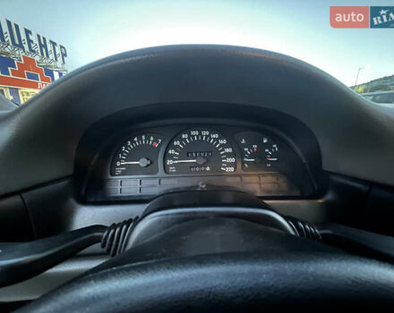 Красный Опель Вектра, объемом двигателя 2 л и пробегом 132 тыс. км за 2400 $, фото 12 на Automoto.ua