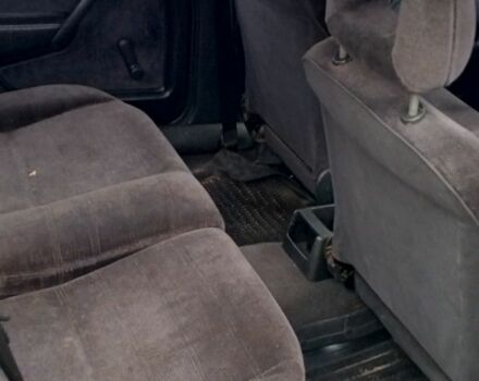 Червоний Опель Вектра, об'ємом двигуна 2 л та пробігом 300 тис. км за 836 $, фото 6 на Automoto.ua