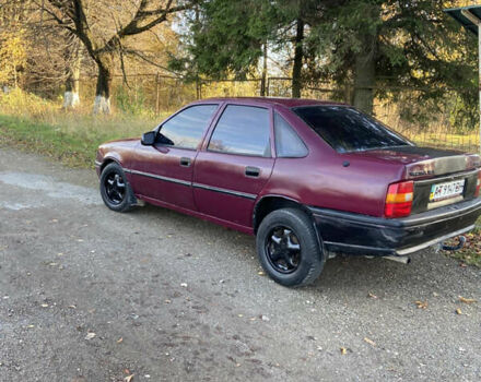 Опель Вектра 1990 у Самборе на Automoto.ua Червоний Опель Вектра, об'ємом двигуна 1.8 л та пробігом 280 тис. км за 1150 $, фото 5 на Automoto.ua
